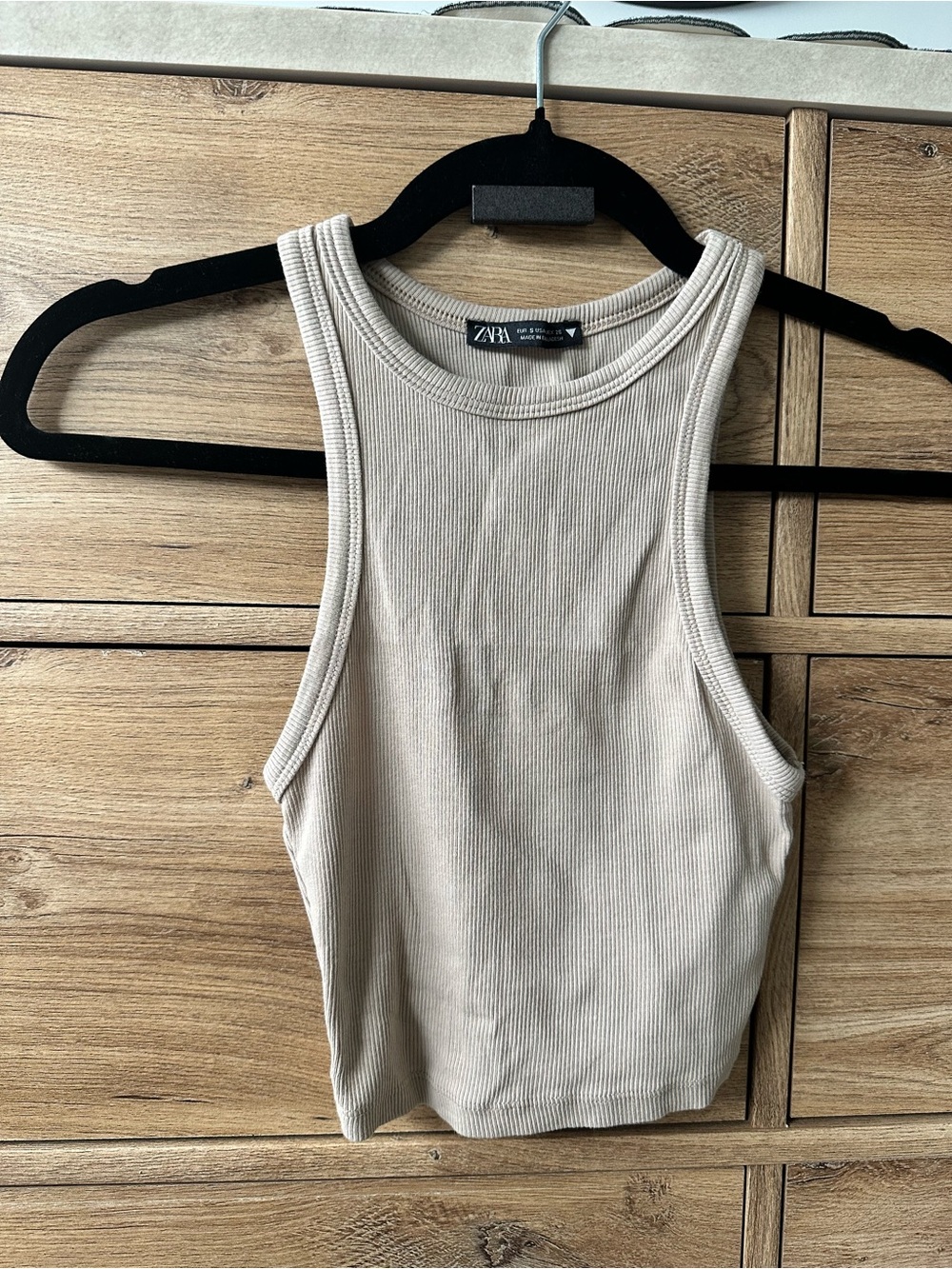 Zara Ribbed Fitted Cropped Tank Top in Beige